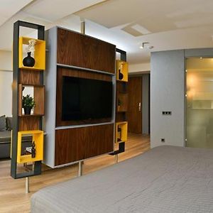 Spil Suites